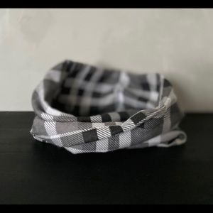 JACKSON - plaid flannel dog twisted scarf